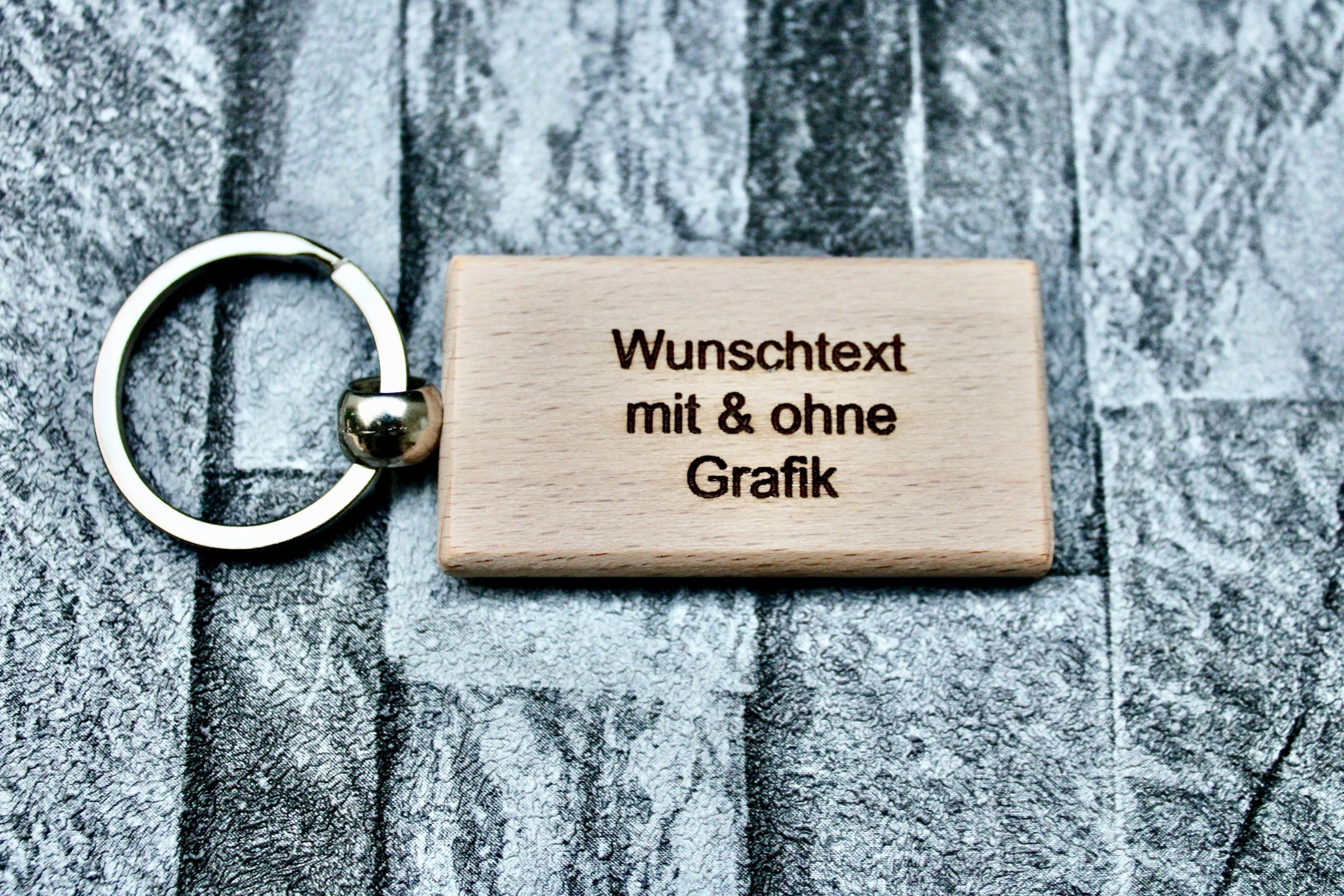 Schlüsselanhänger aus Holz – Bild 2