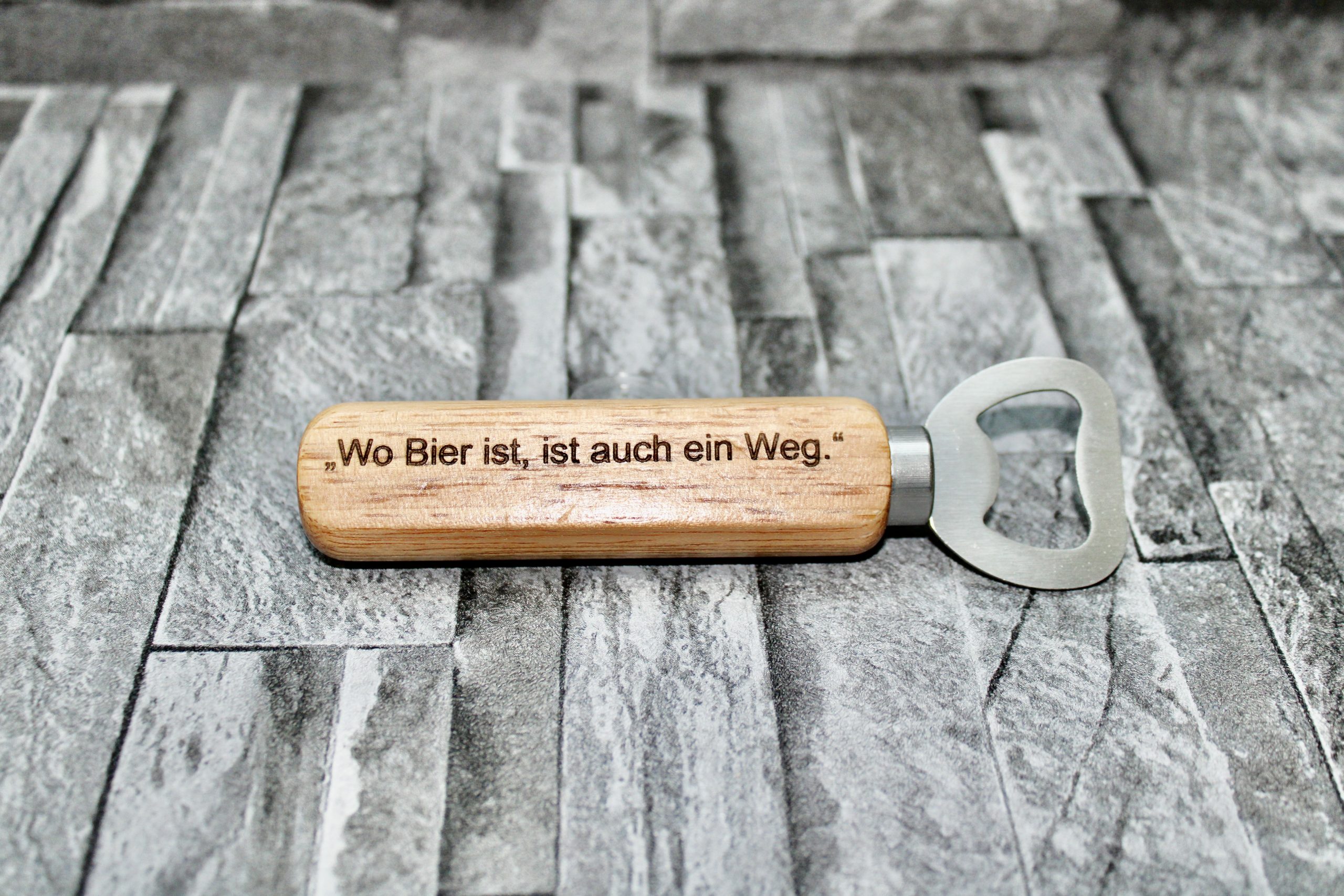 Flaschenöffner mit Holzgriff